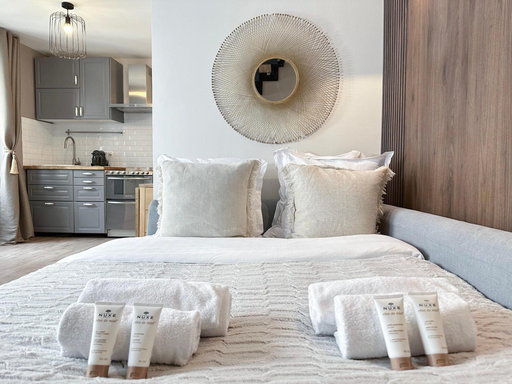 Stylish & Chic Duplex Near Eiffel Tower Apartment Paris Ngoại thất bức ảnh