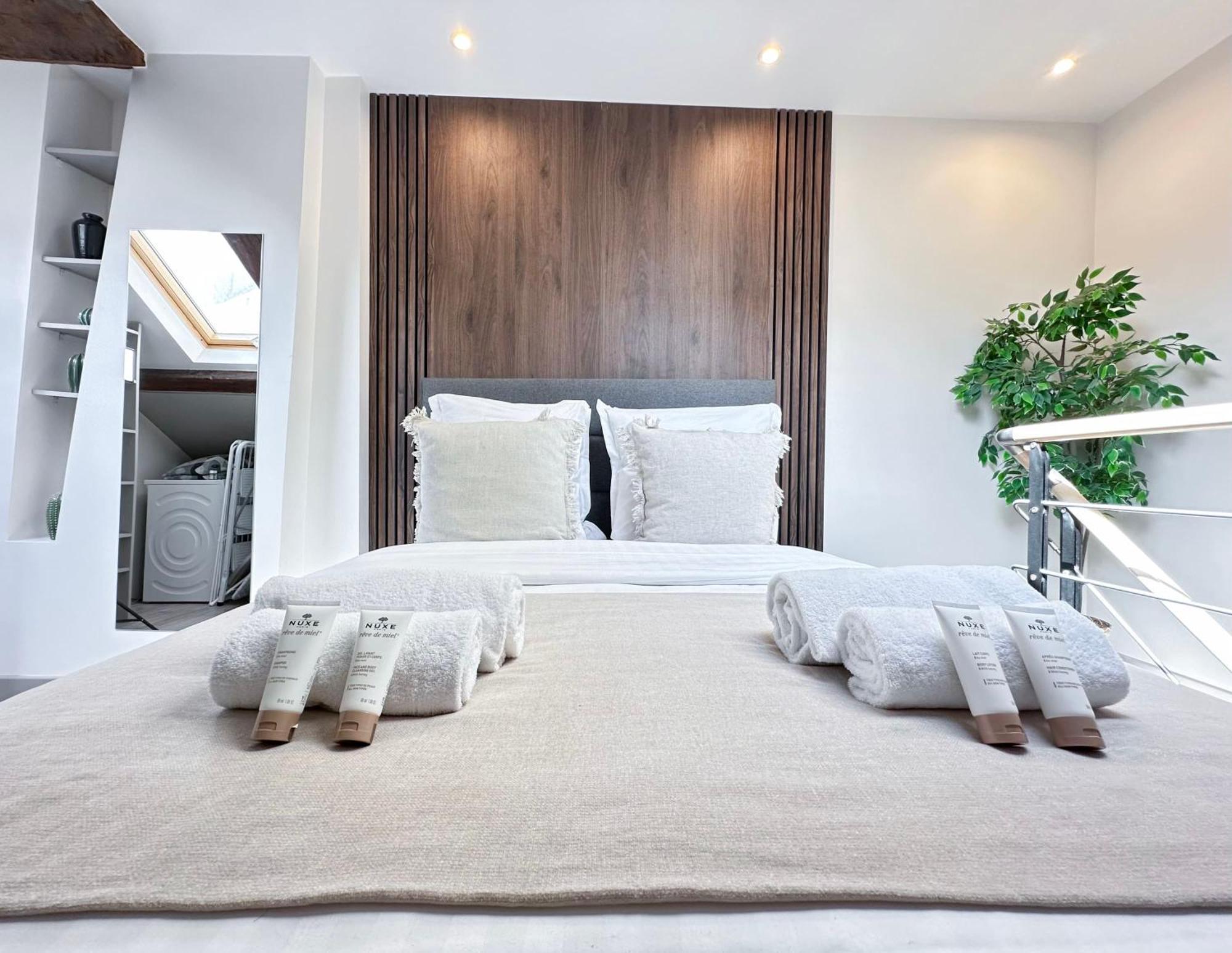 Stylish & Chic Duplex Near Eiffel Tower Apartment Paris Ngoại thất bức ảnh